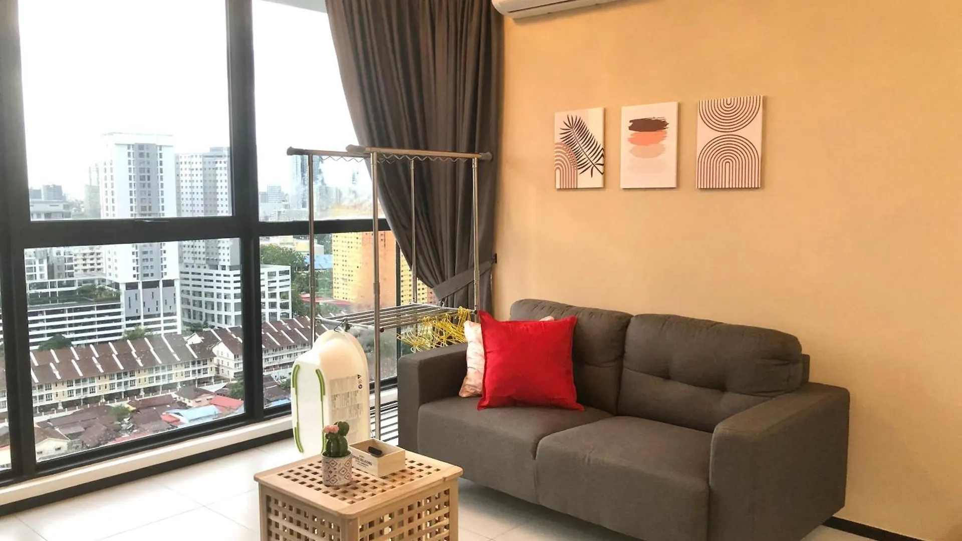 Urban Suite Condominium By Blue Sky Holidays Jelutong