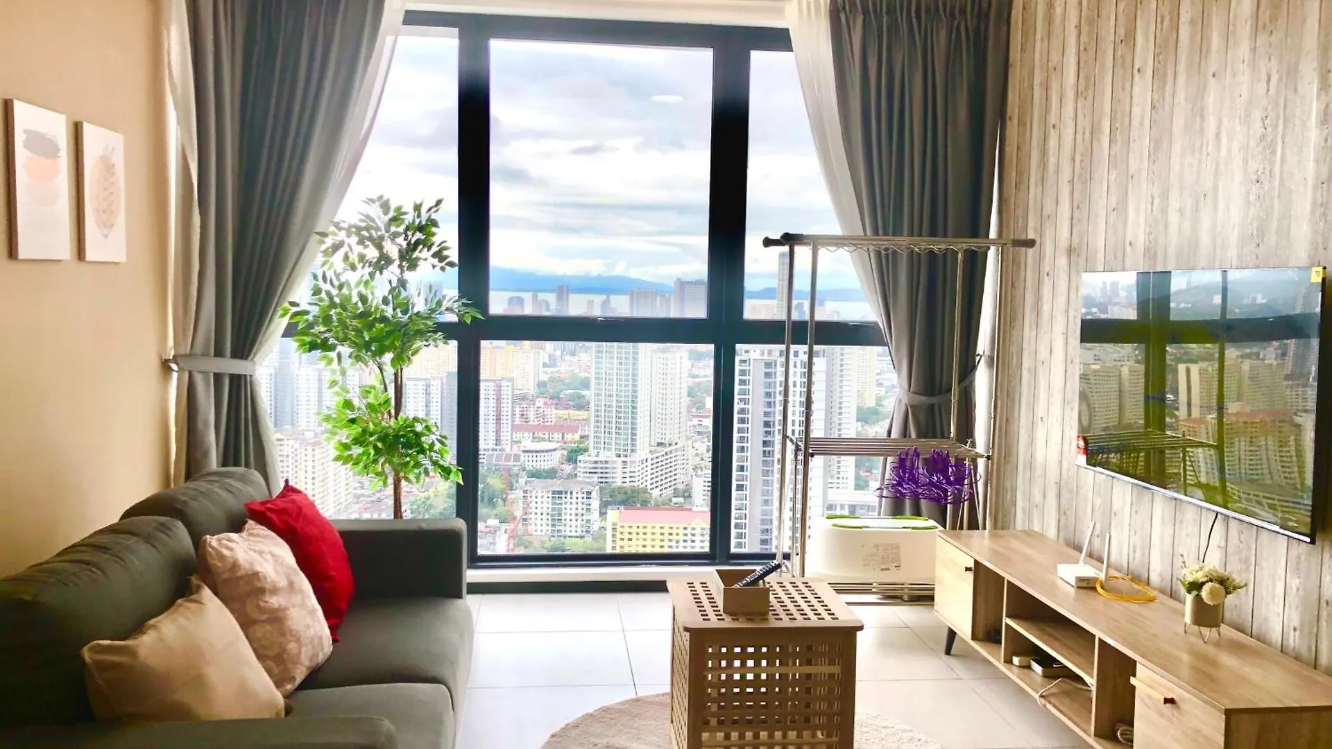 Urban Suite Condominium By Blue Sky Holidays Jelutong Apartman